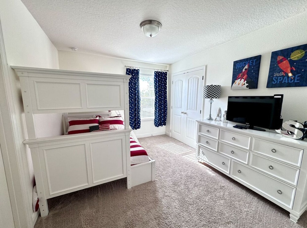 Solterra 6Br Retreat W/ Lazy River & Water Slide
