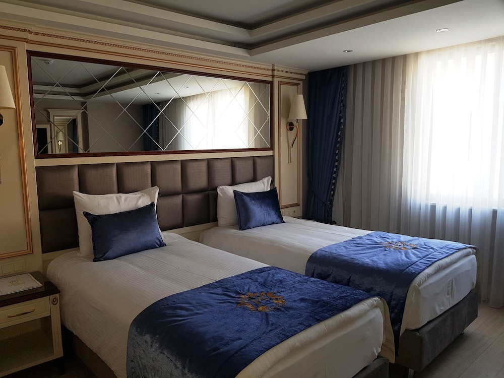 Grand Marcello Otel - Image 37