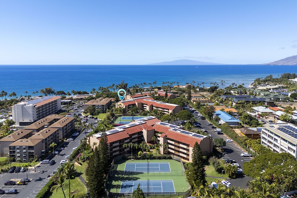 Maui Vista 2-301 - Modern and Bright Renovation in Building 2, No Carpet, AC!