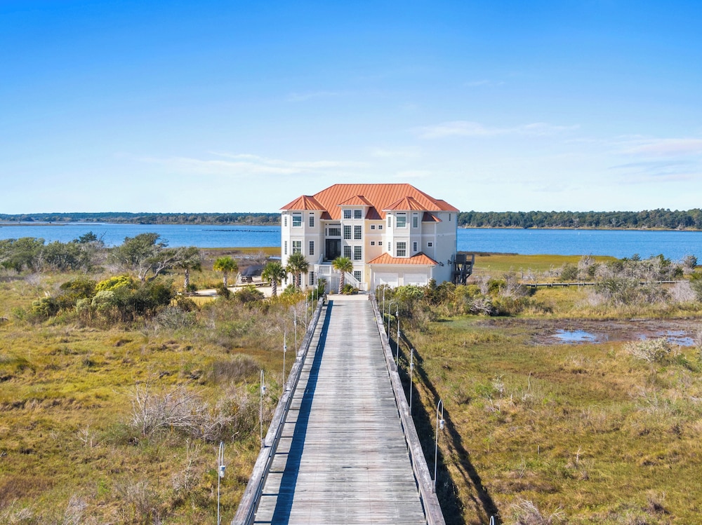 Permuda Private Island by Topsail Realty