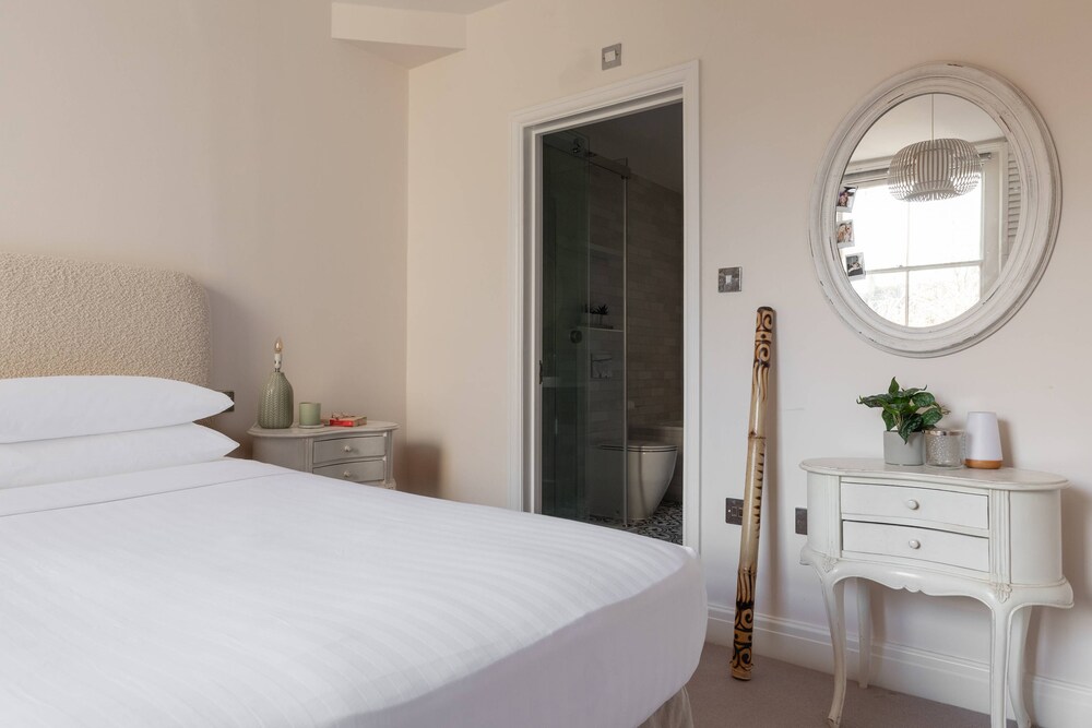 Oakley Street VII by Onefinestay