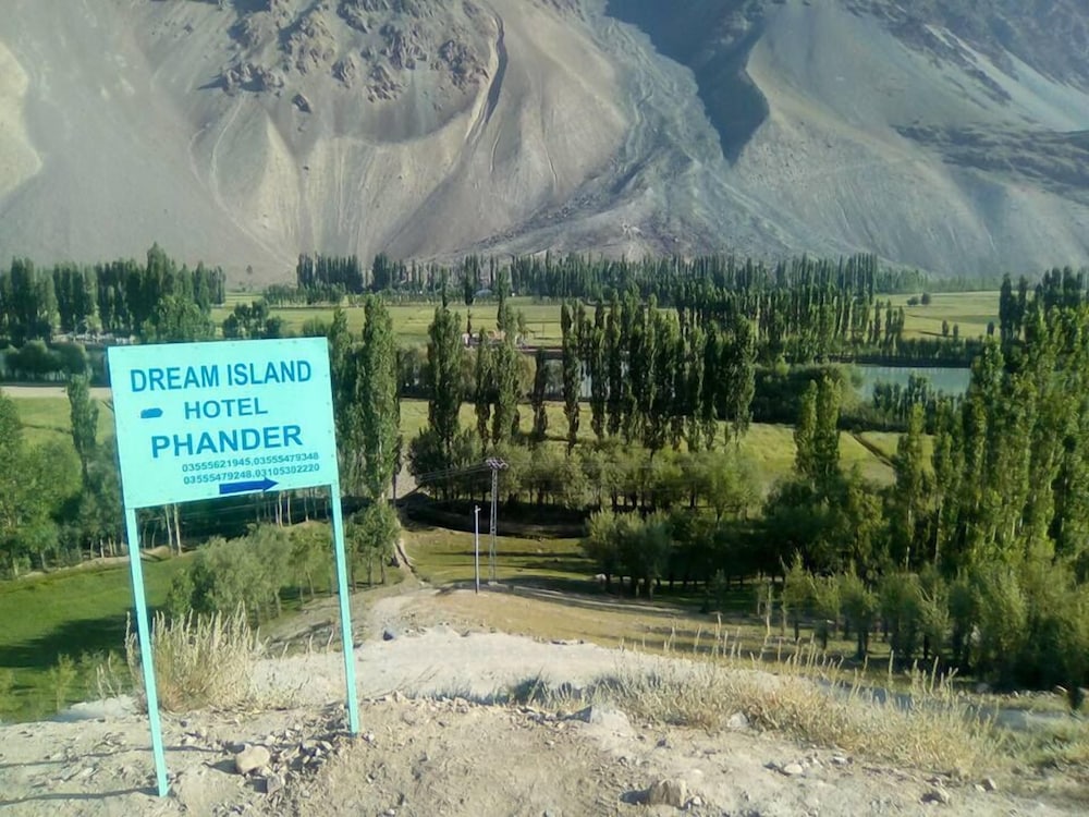 Dream Island Hotel Phander view 5