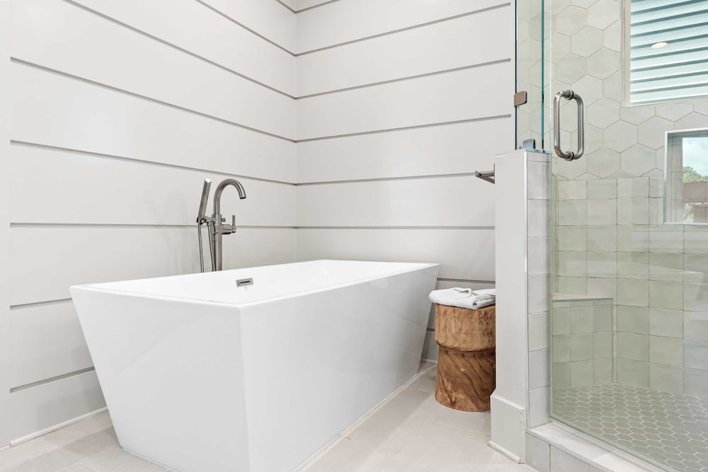 All Decked Out Seagrove by Avantstay Priv Pool+hot Tub, Ocean Views!