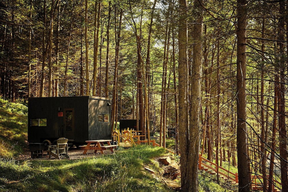 Postcard Cabins Mount Adams, Outdoor Collection by Marriott Bonvoy