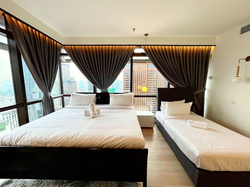Berjaya Times Square by Manhattan Group