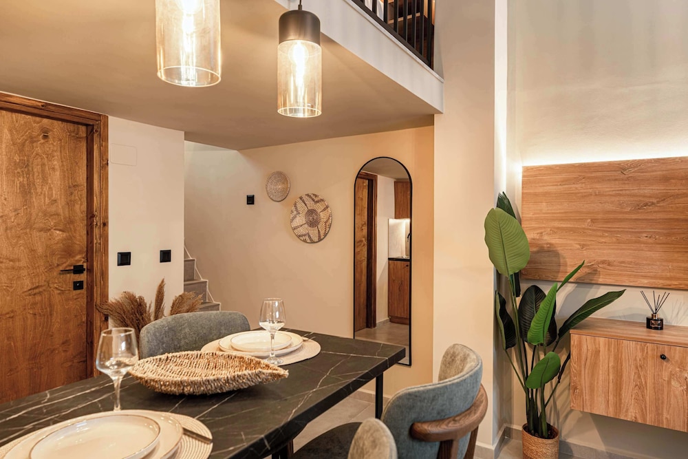 Noemi City Lofts
