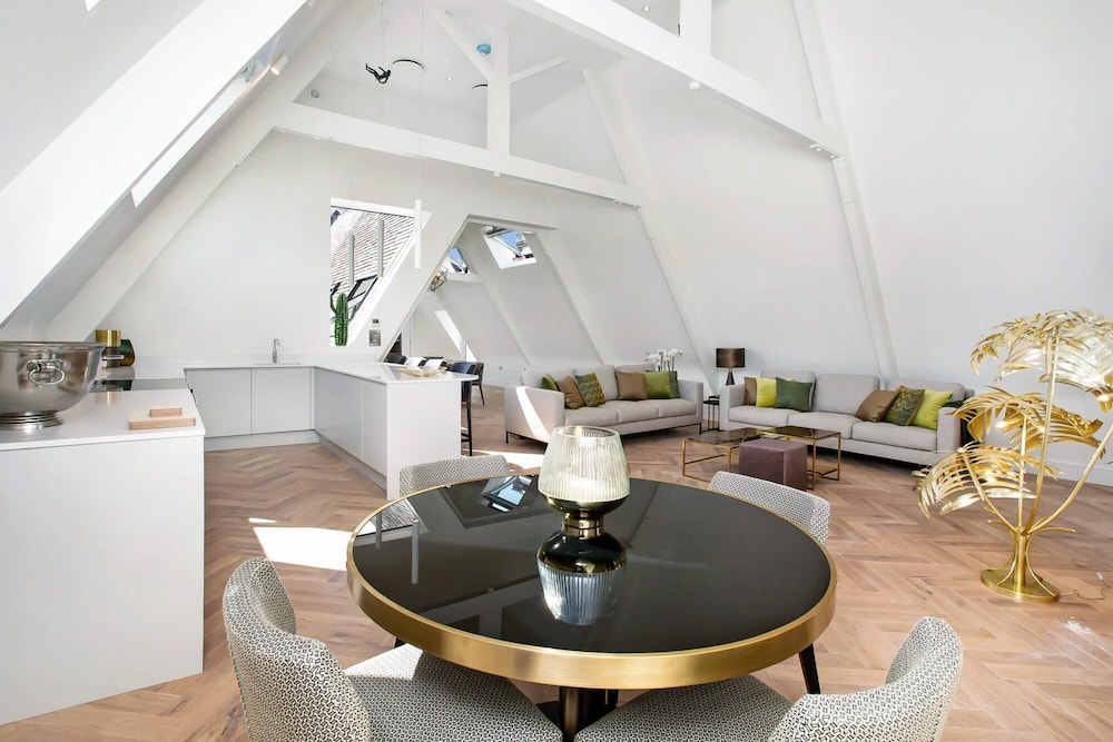 The Penthouse - With 360 Private Terrace Views of the Cathedral and Exeter City view 5