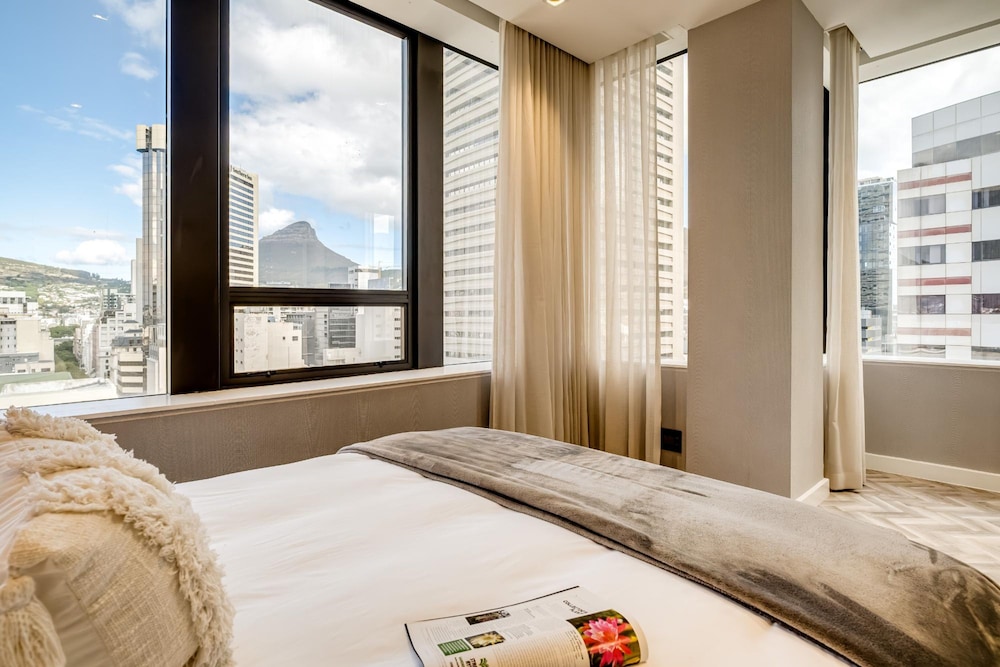 Trendy 1bed Modern Apt Cape Town City Suite 1601