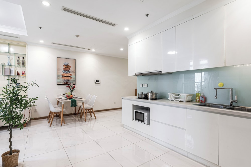 Vinhomes Central Park Apartment by Hava