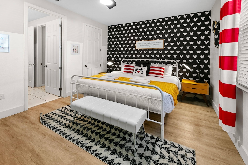 Spacious 7Bd Next to Clubhouse at Solara Resort