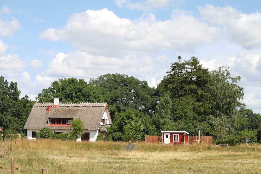 Hjortsby Torp - Country Living & Golf
