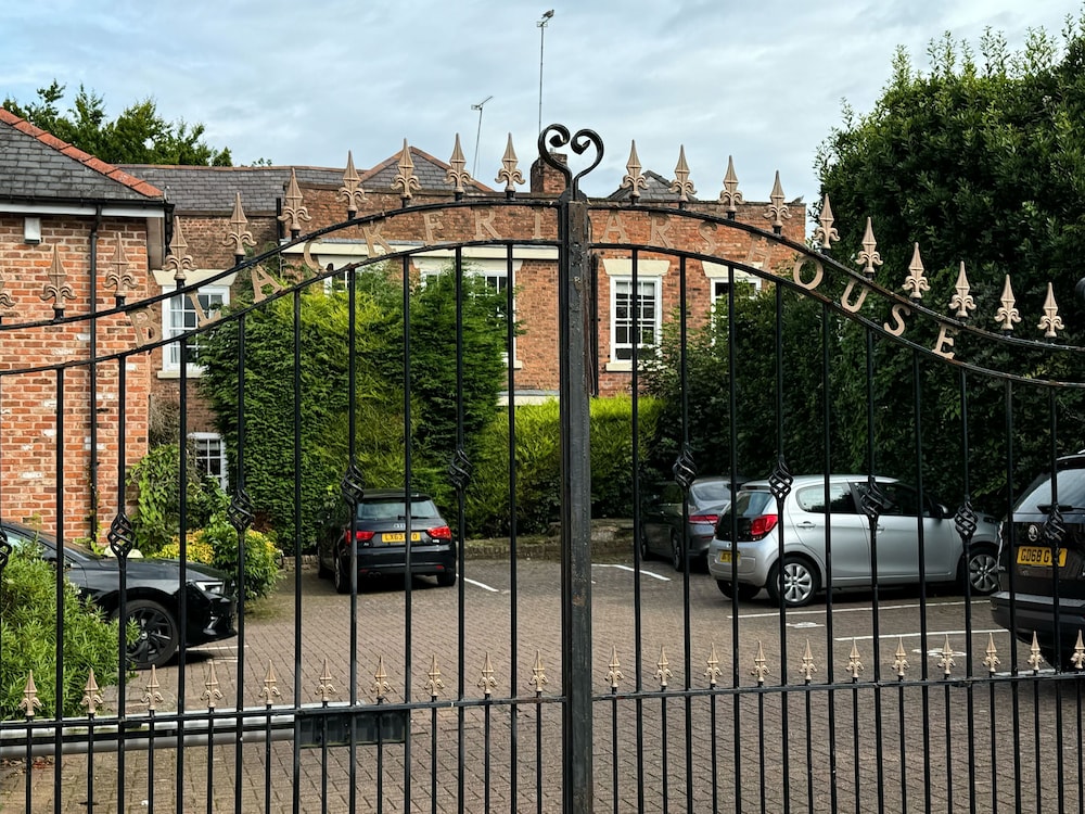 Blackfriars house