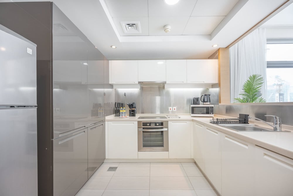 1 Bedroom and Situated Near Burj Khalifa and Dubai Mall