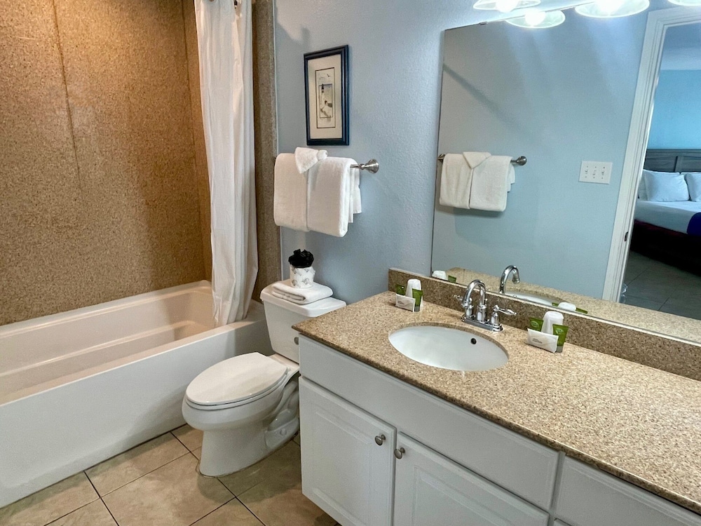Beachgate Condo Suites And Hotel 536+537a+537b 3 Bedroom Condo