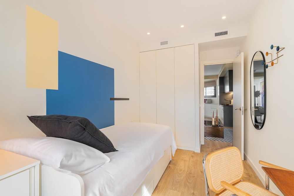 Sagrada Familia Apartment By Olala Homes