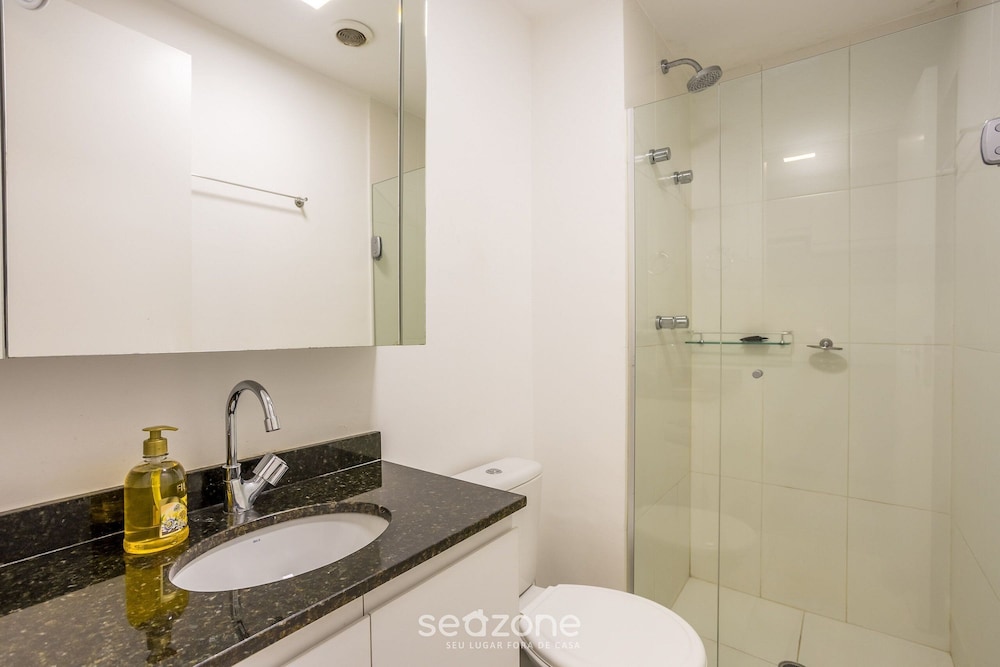 Modern Studio 450m From the Subway Ism0806