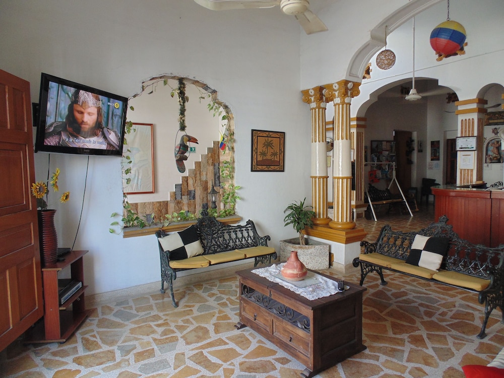 Hospedería Casa Familiar