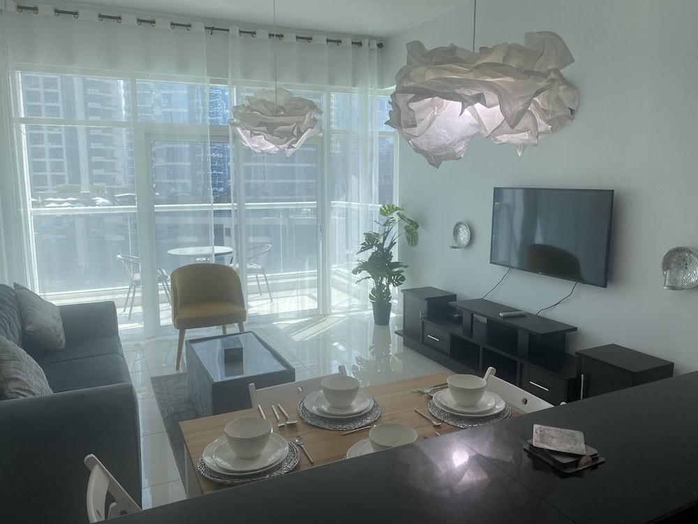 Golden Stay Vacation Continental Tower