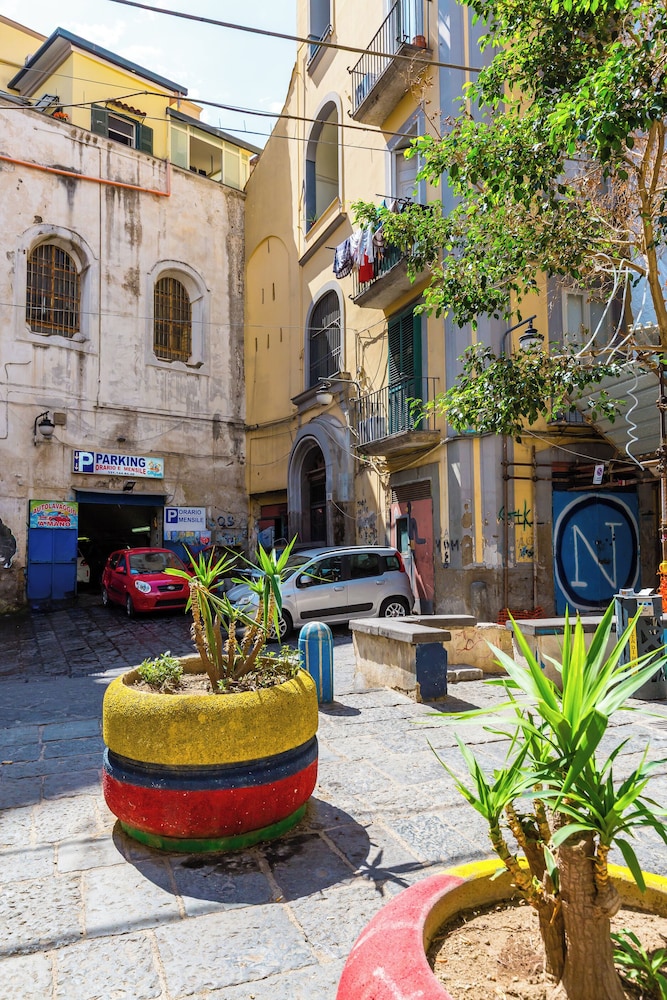 La Casa di Famiglia by Napoliapartments