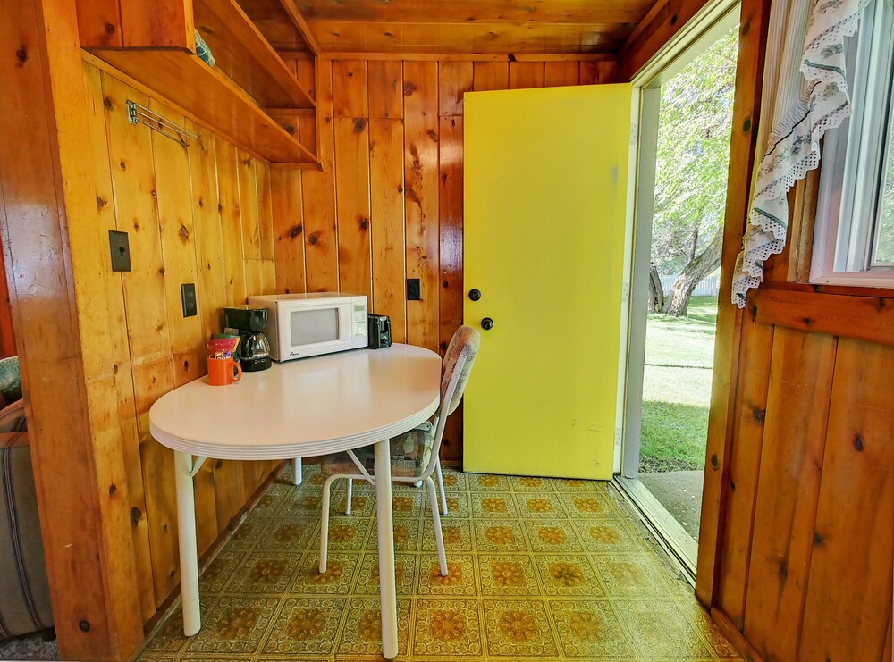 Idle A While Cabins