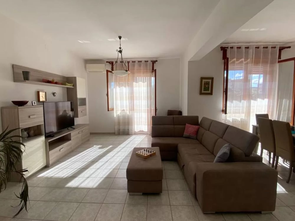 Comfortable Apartment in Porto Torres