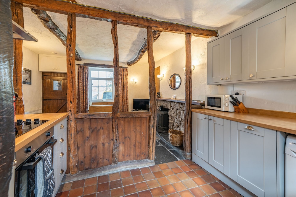 Cragg Cottage view 4