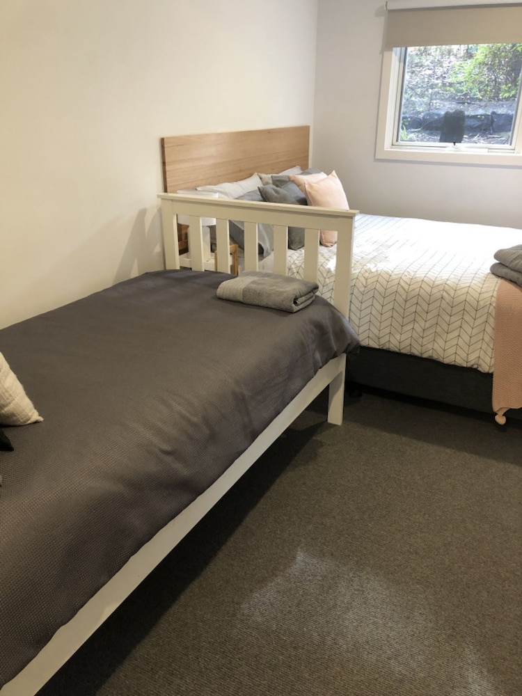 Whispering Gums Lorne Ocean Views Pet Friendly EV Charger