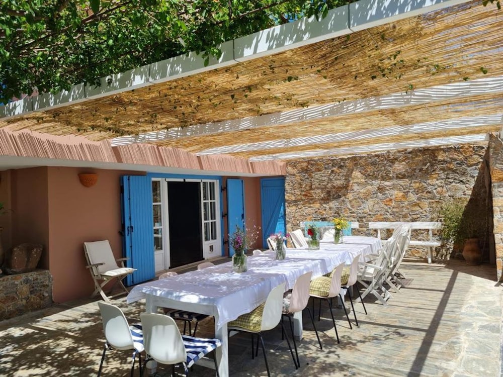 Villa-agave by the sea in Porto-rafti Outside ATH