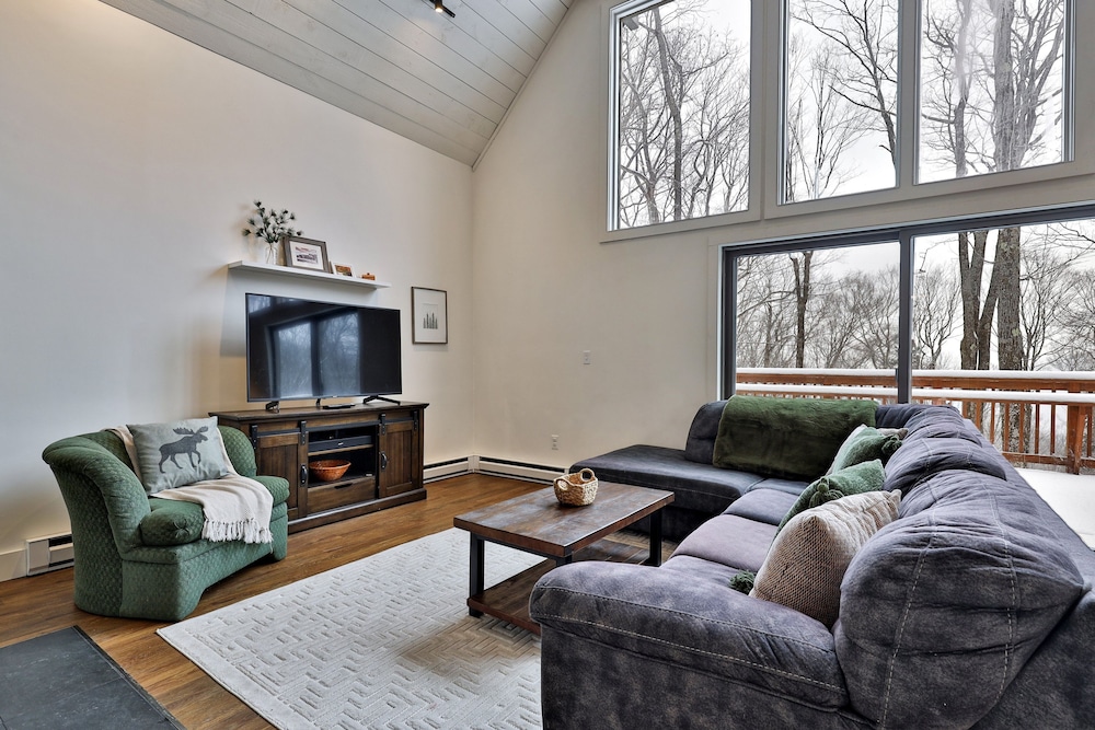 The Powder House 4 Bedroom Home
