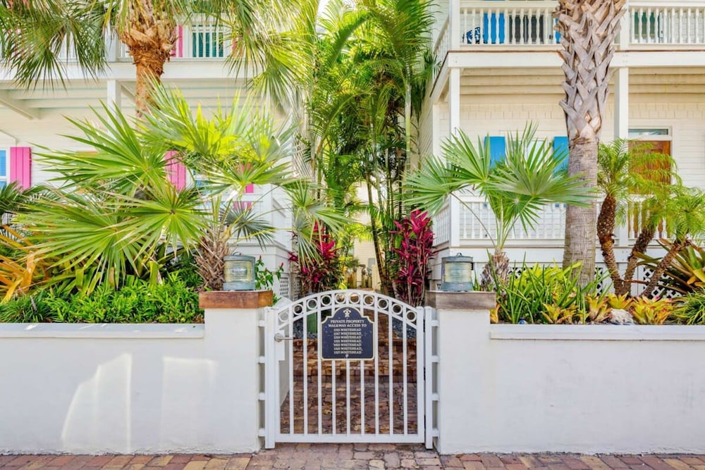 Southernmost View by Brightwild Pool H20 Views view 5