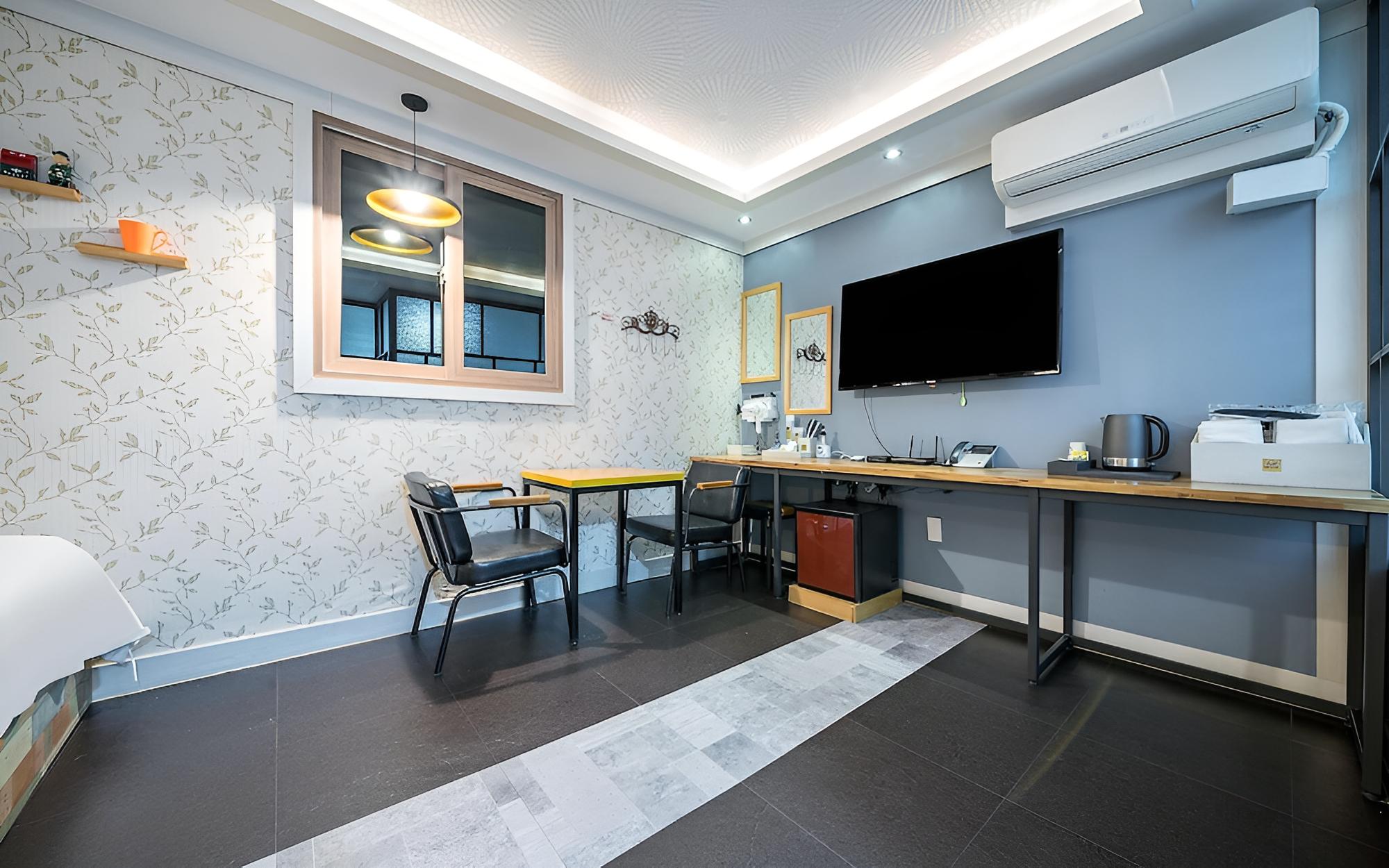 Photo 24