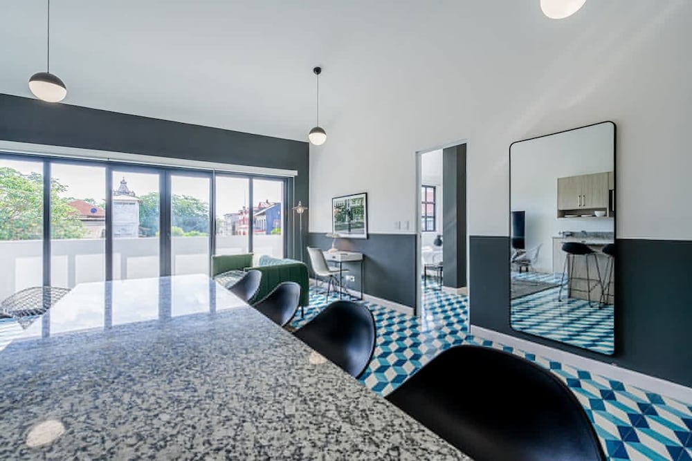 w Amazing 2BR in Santa Ana