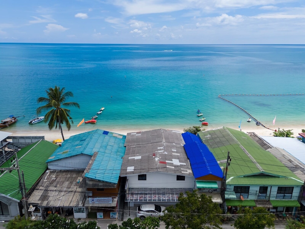 Aidan Beachfront Suites 5Bed Lamai KBR28
