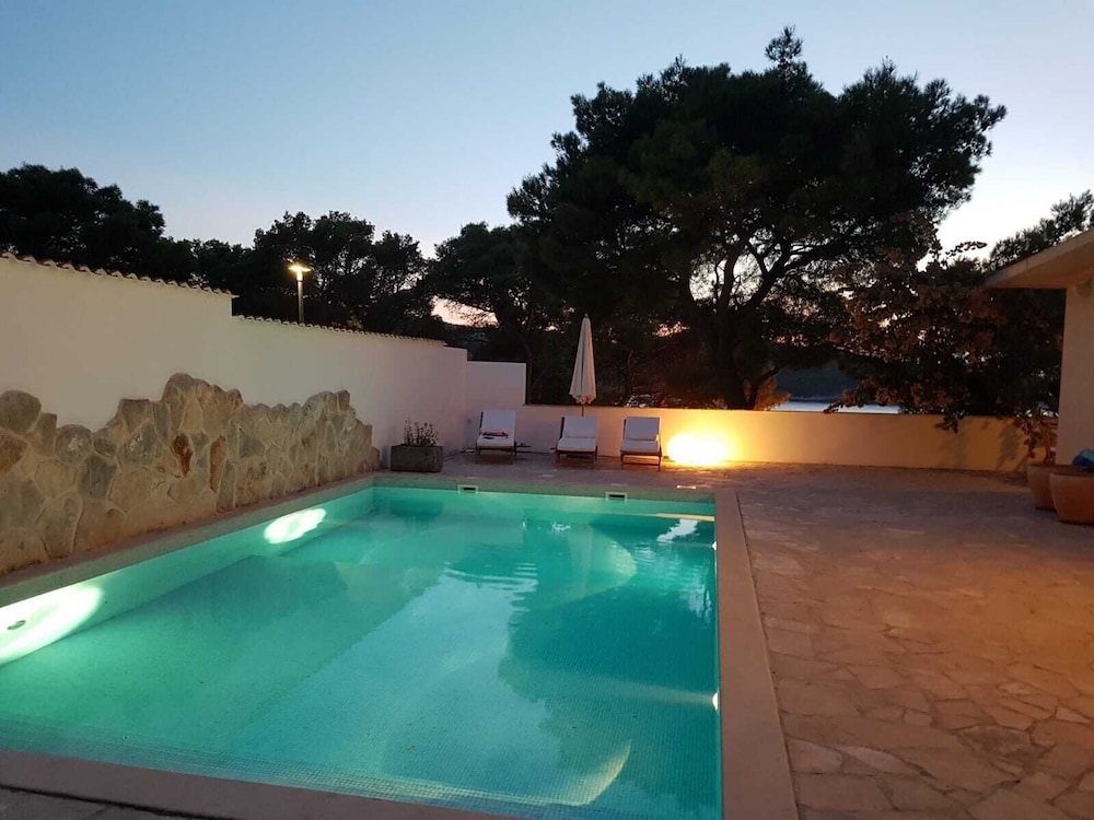 Supetar Vacations - Beautiful Villa With Breathtaking Views - Property Image 1
