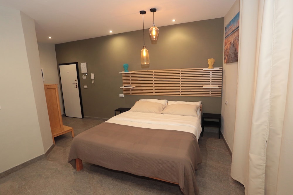 OIKIA AUTOMATIC ROOMS