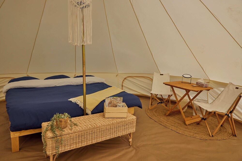 Hôtel UNIQ - Domaine Saint-Bernard-2