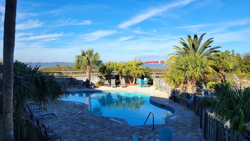 Bay View Villas 1 by Tybee Vacation Rentals
