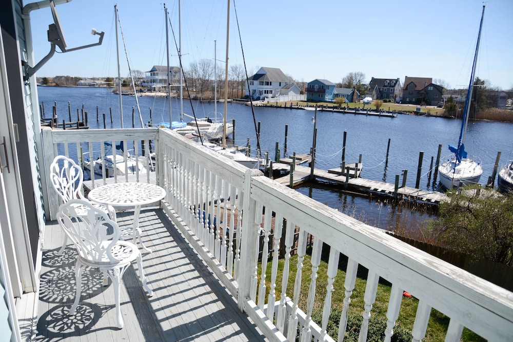 Captain's Cottage view 5