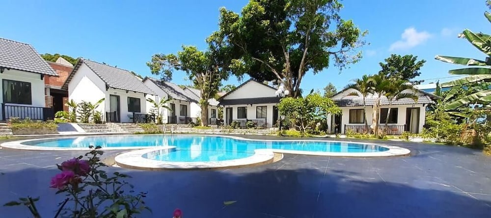 Rum Bungalow Resort Phu Quoc