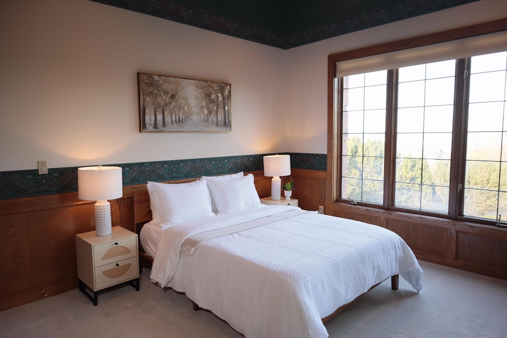 Coastal Haven Seaside Serenity Retreat