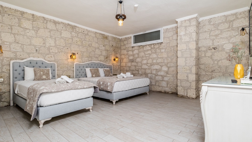 Avlu Alacati Butik Otel - Image 29