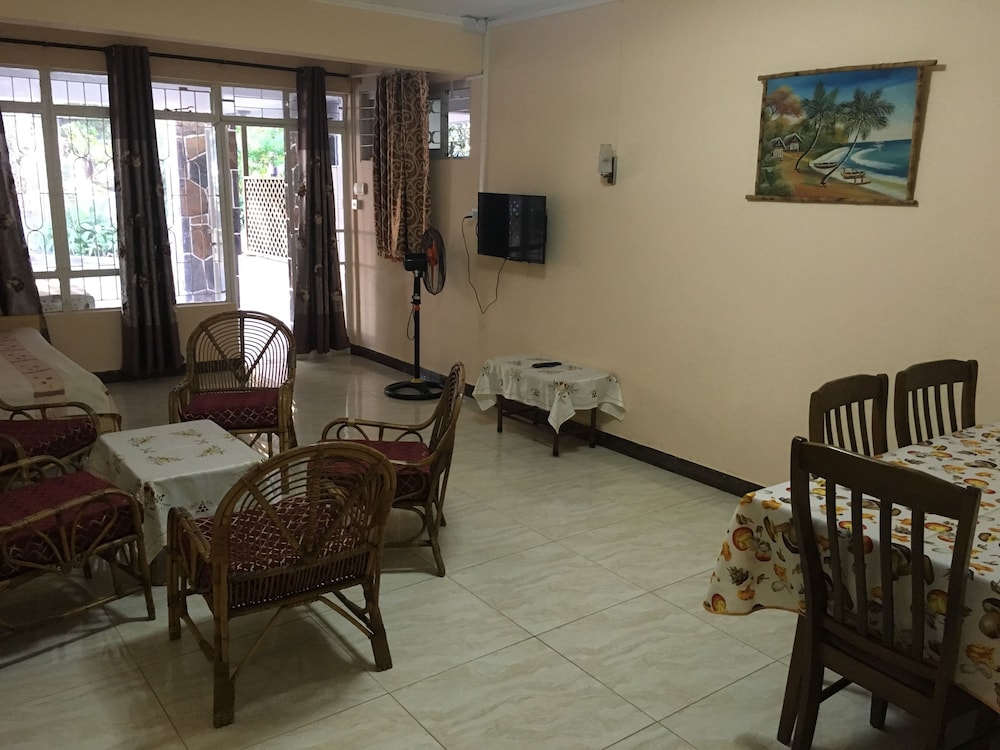 Pereybere Beach Apartments