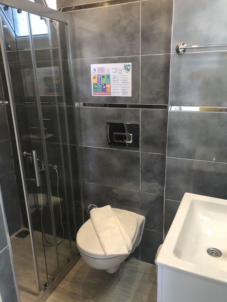 Lizo Hotel - Image 41