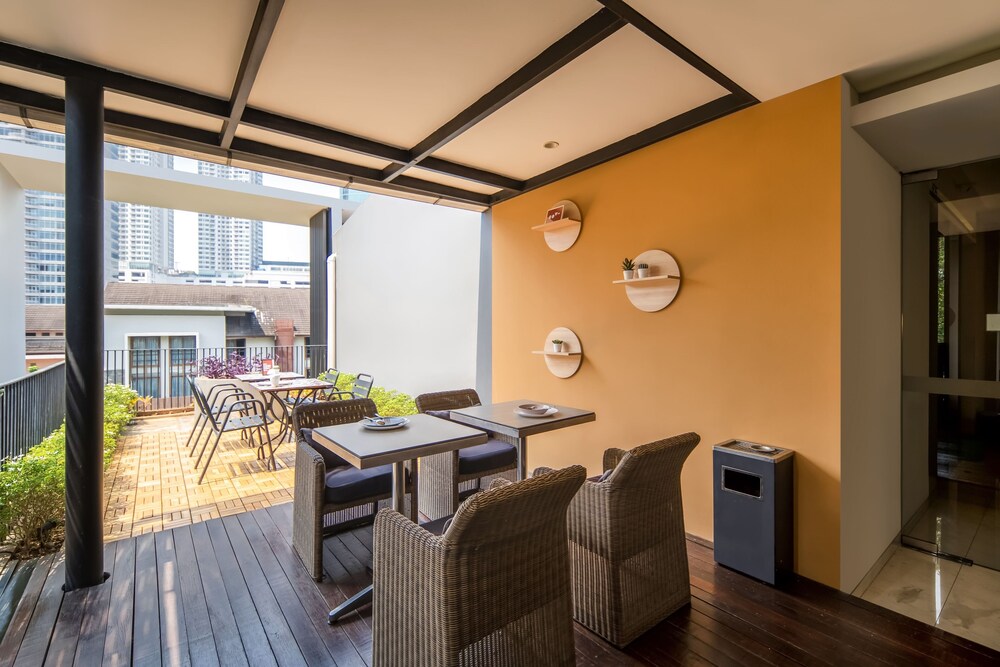 Cove Southouse Residence