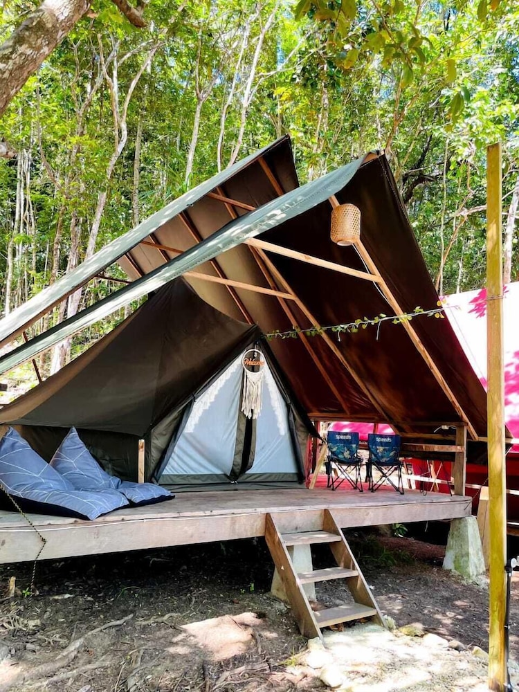 Lainkalogos Glamping