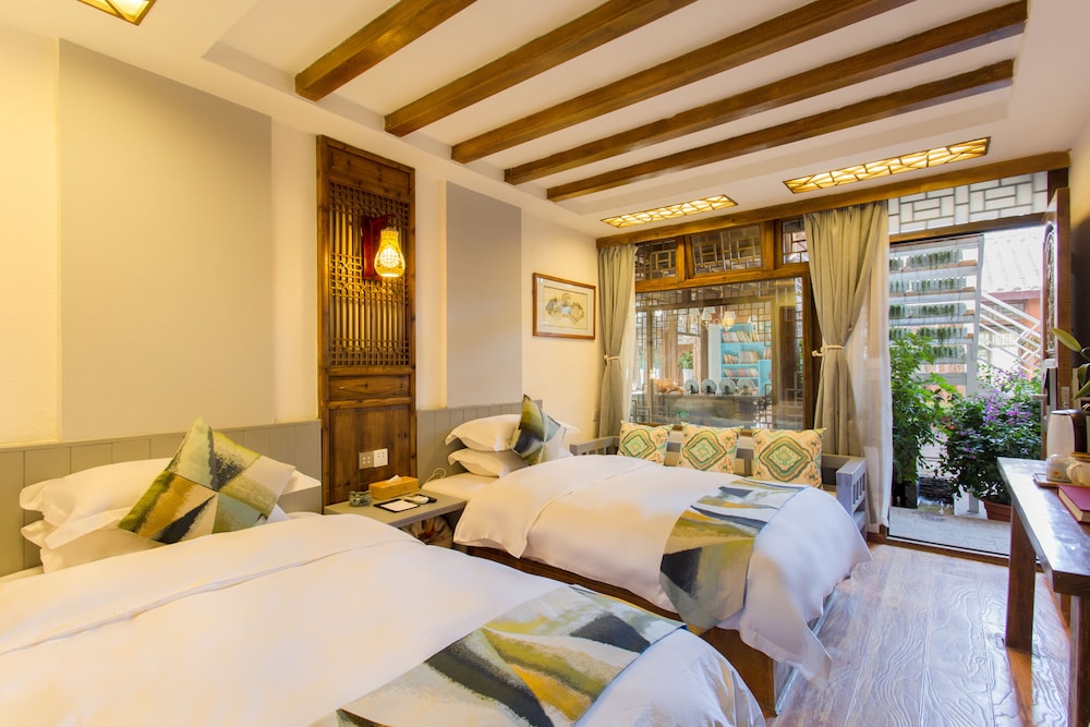 Hua Zhu Fansu Yunju Homestay