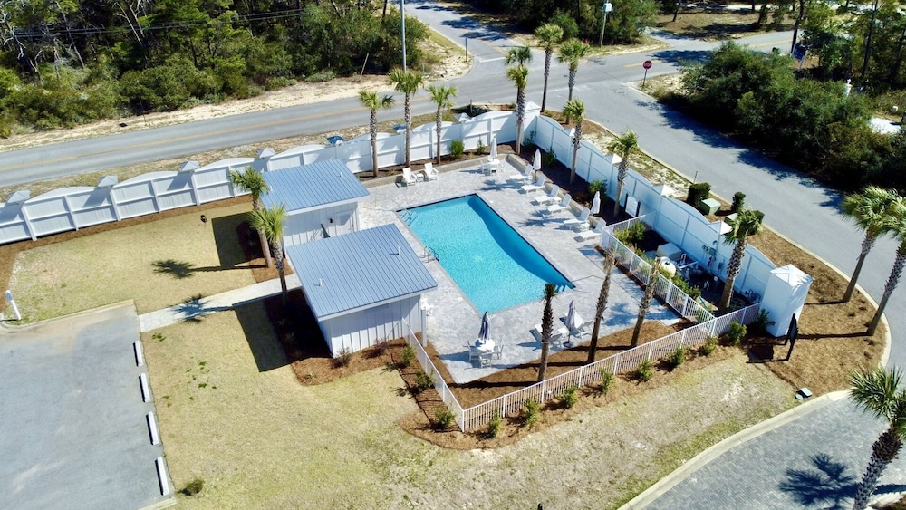 Nacho Beach House by Avantstay Inlet Beach Sleeps 8 Pool