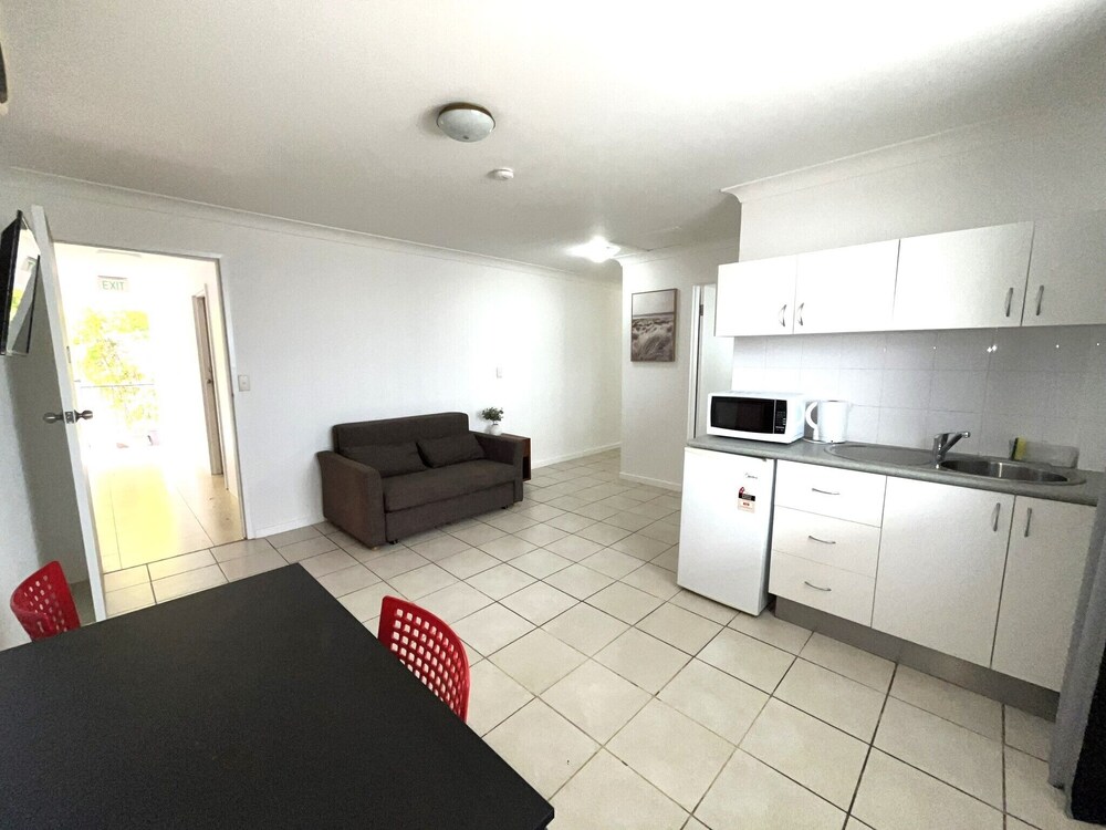 Mermaid Beach Vacations - Browns Broadbeach - Property Image 50