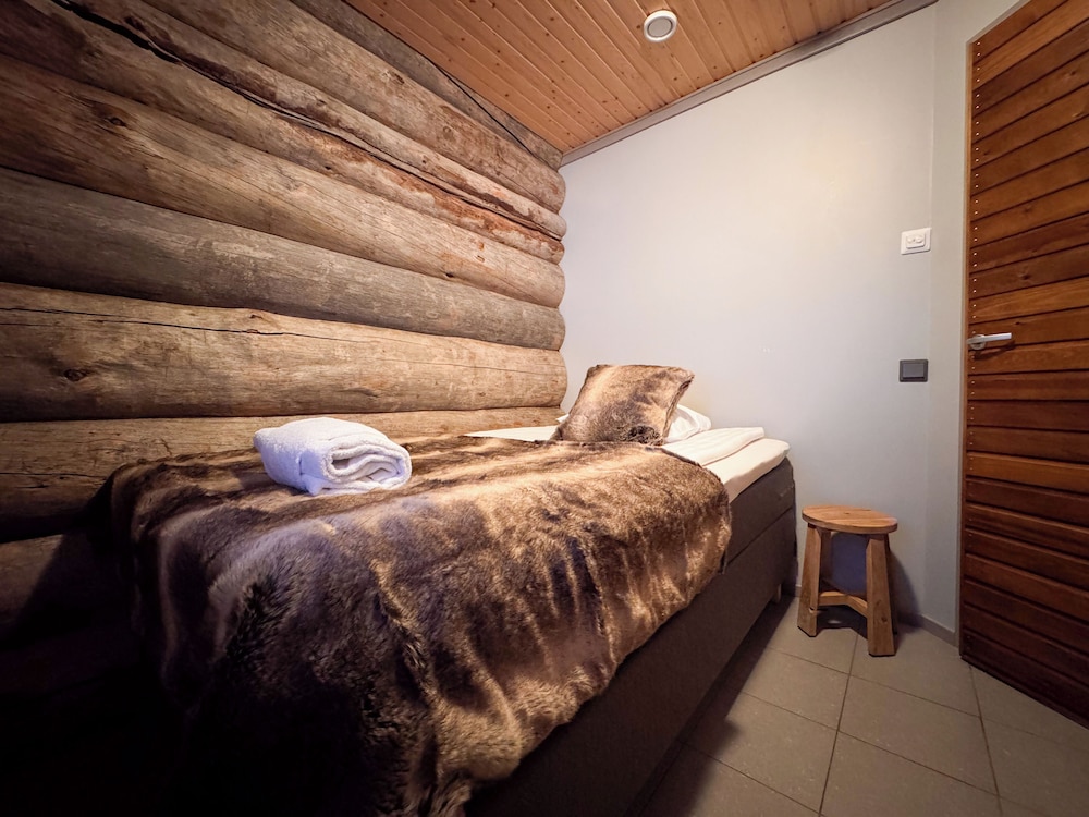 Sielikkö Aurora Log Villas