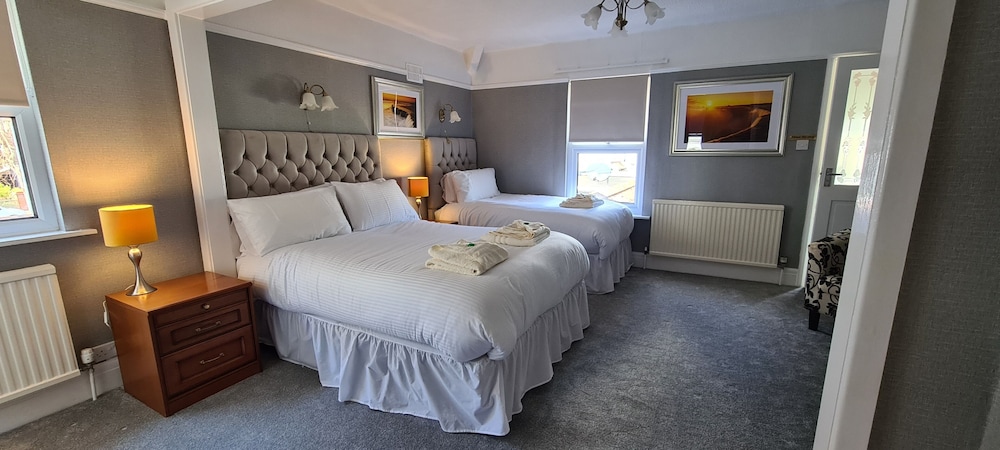 Sunnycroft Guesthouse view 3
